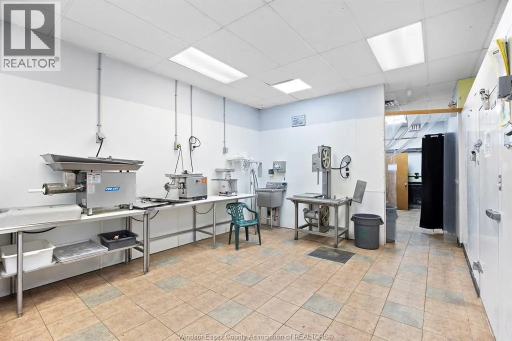 7617-7619 TECUMSEH ROAD East Unit# 15