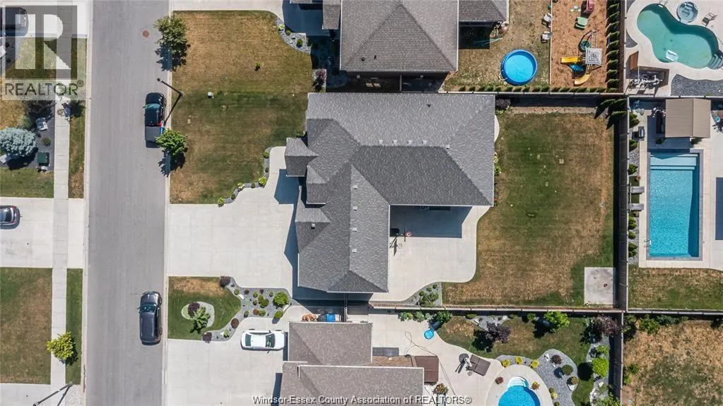 1097 CHARLOTTE CRESCENT