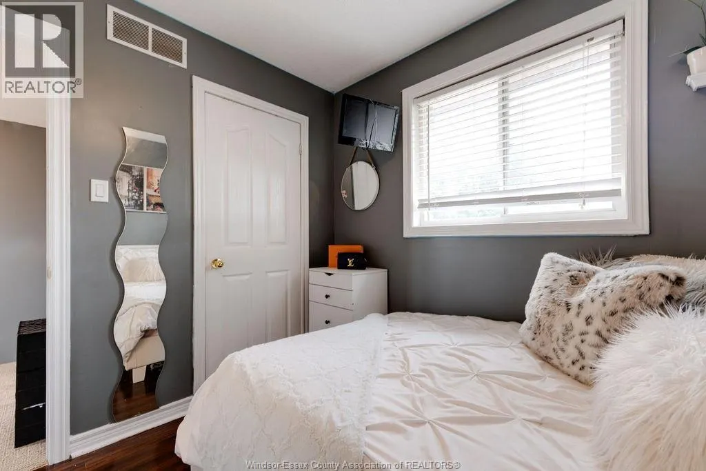 329 GERALDINE
