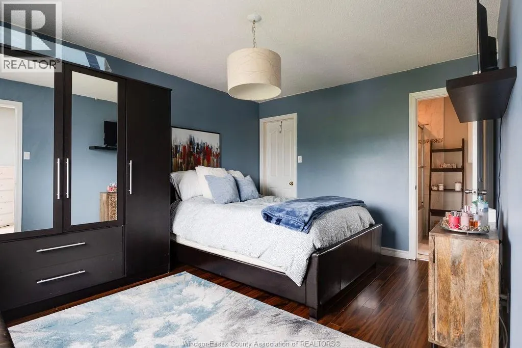 329 GERALDINE