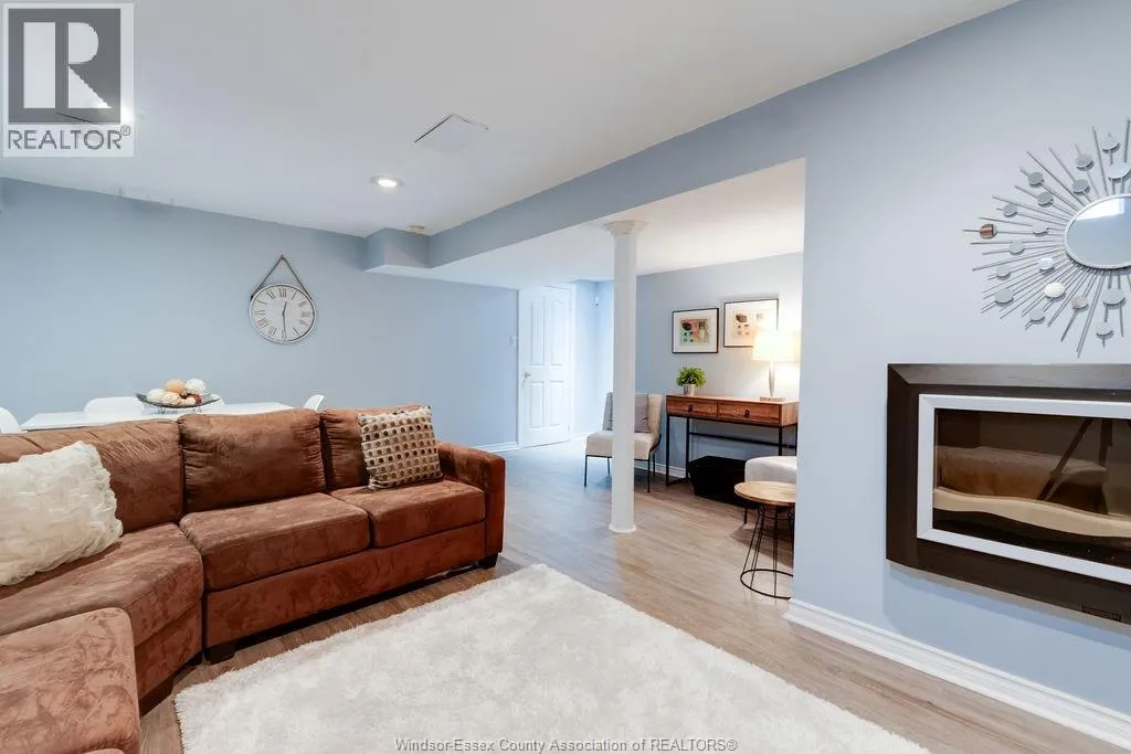 329 GERALDINE