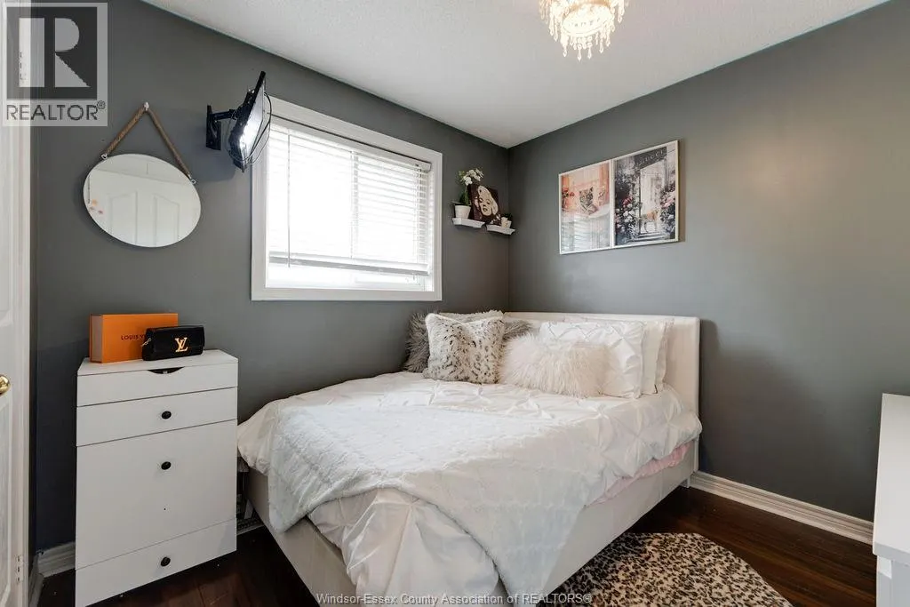 329 GERALDINE