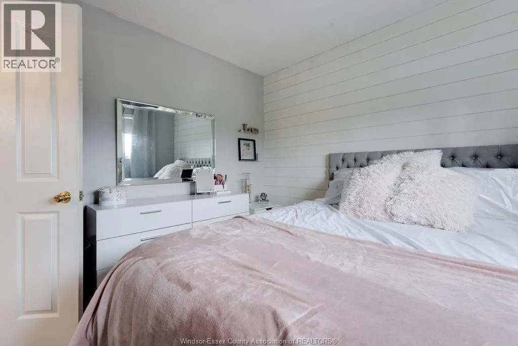 329 GERALDINE