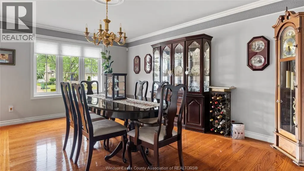 2769 LOMBARDY CRESCENT