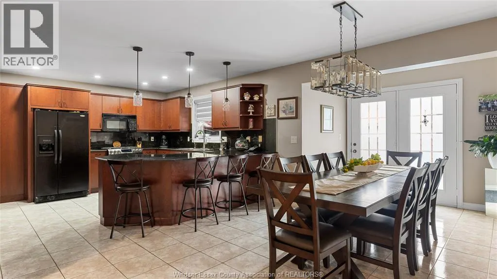 2769 LOMBARDY CRESCENT