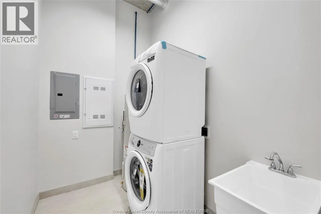 11941 TECUMSEH ROAD East Unit# 109