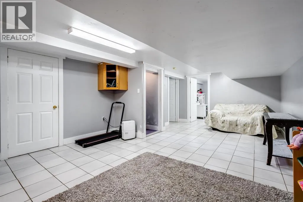 104 Danforth AVENUE