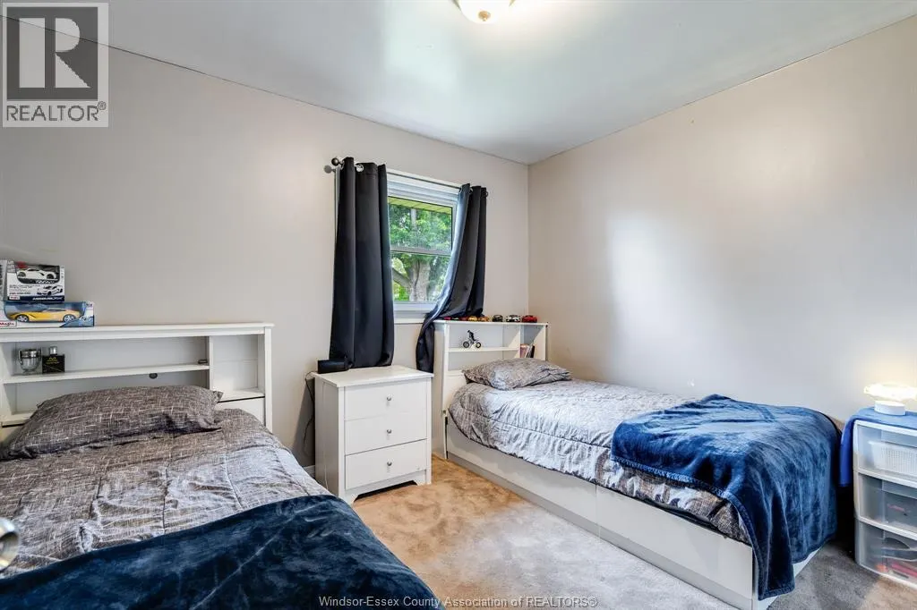 104 Danforth AVENUE