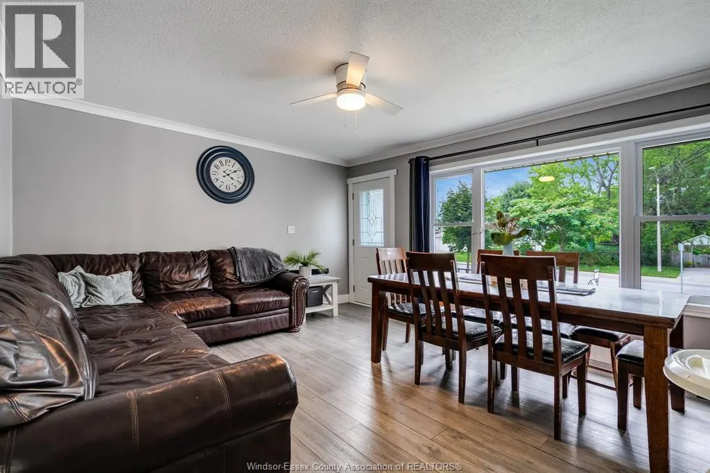 104 Danforth AVENUE