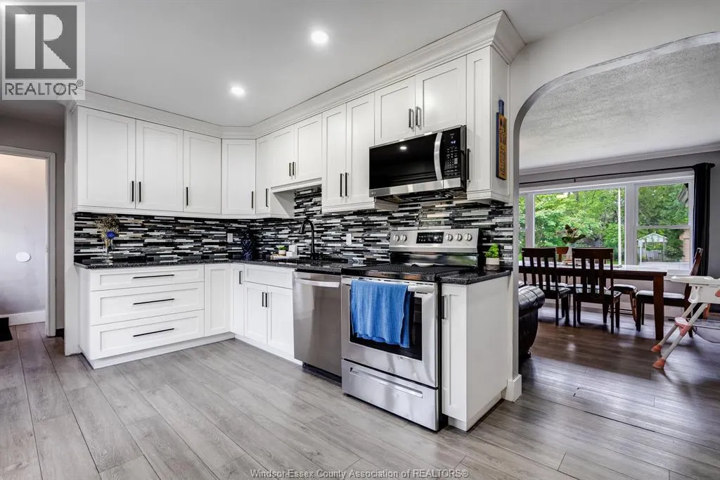 104 Danforth AVENUE
