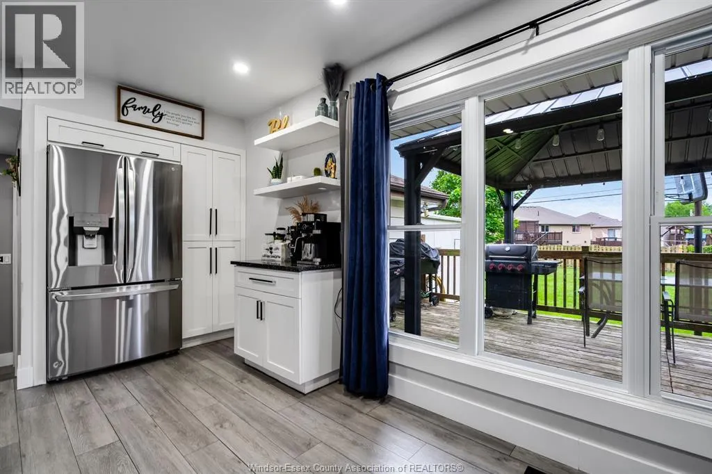 104 Danforth AVENUE