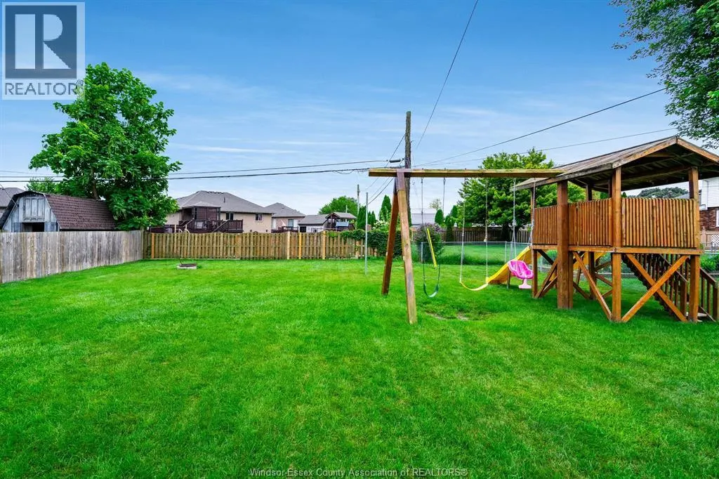 104 Danforth AVENUE