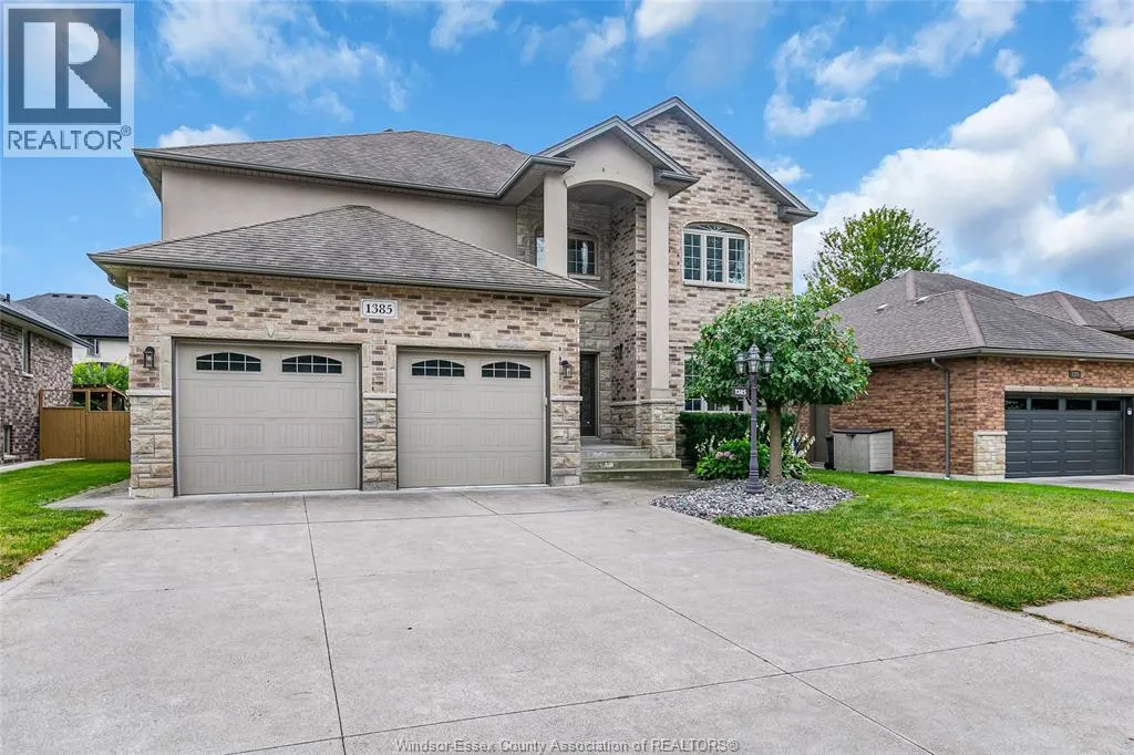 1385 MAPLE