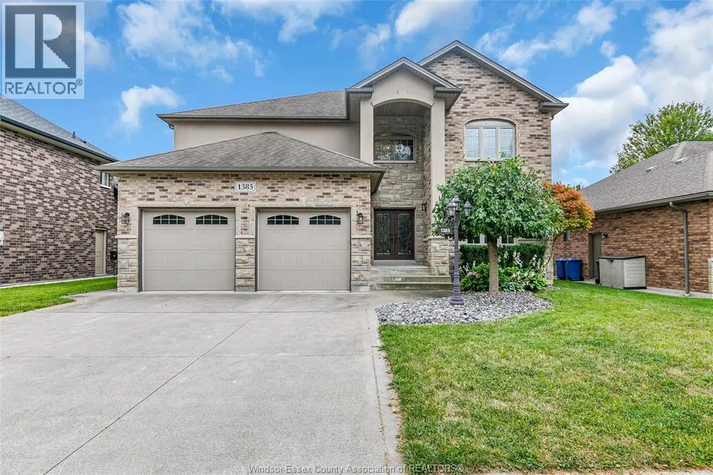 1385 MAPLE