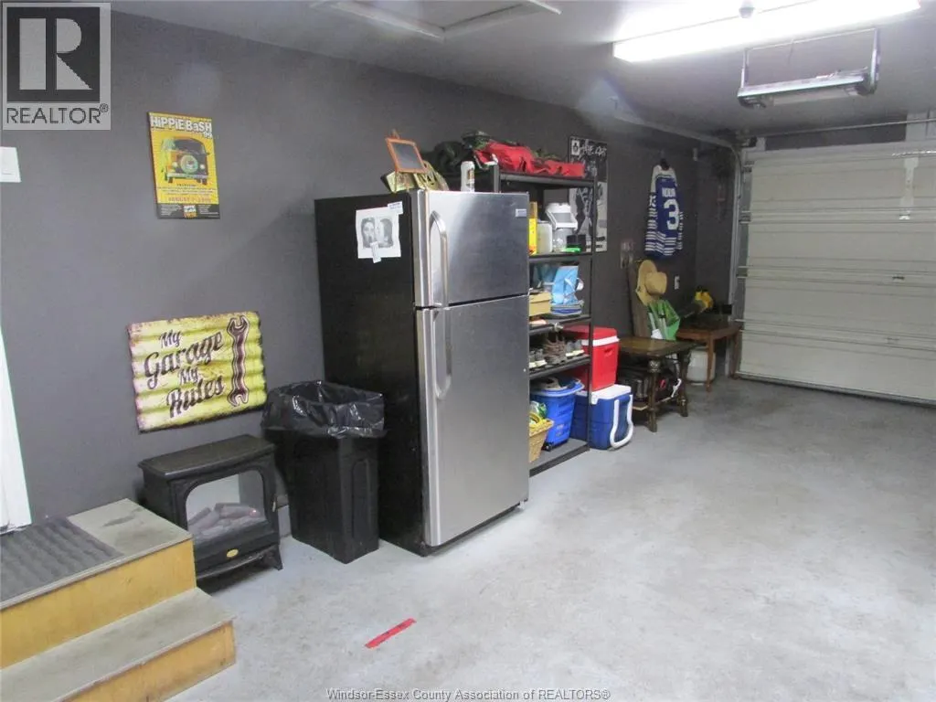 127 Danforth AVENUE