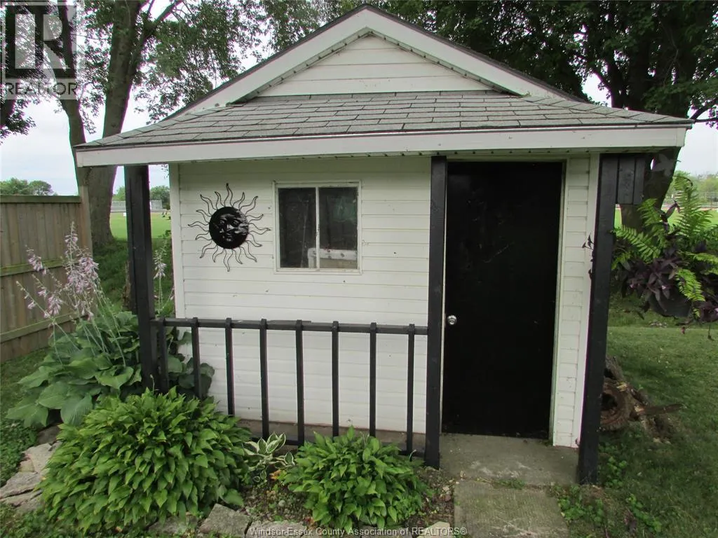 127 Danforth AVENUE