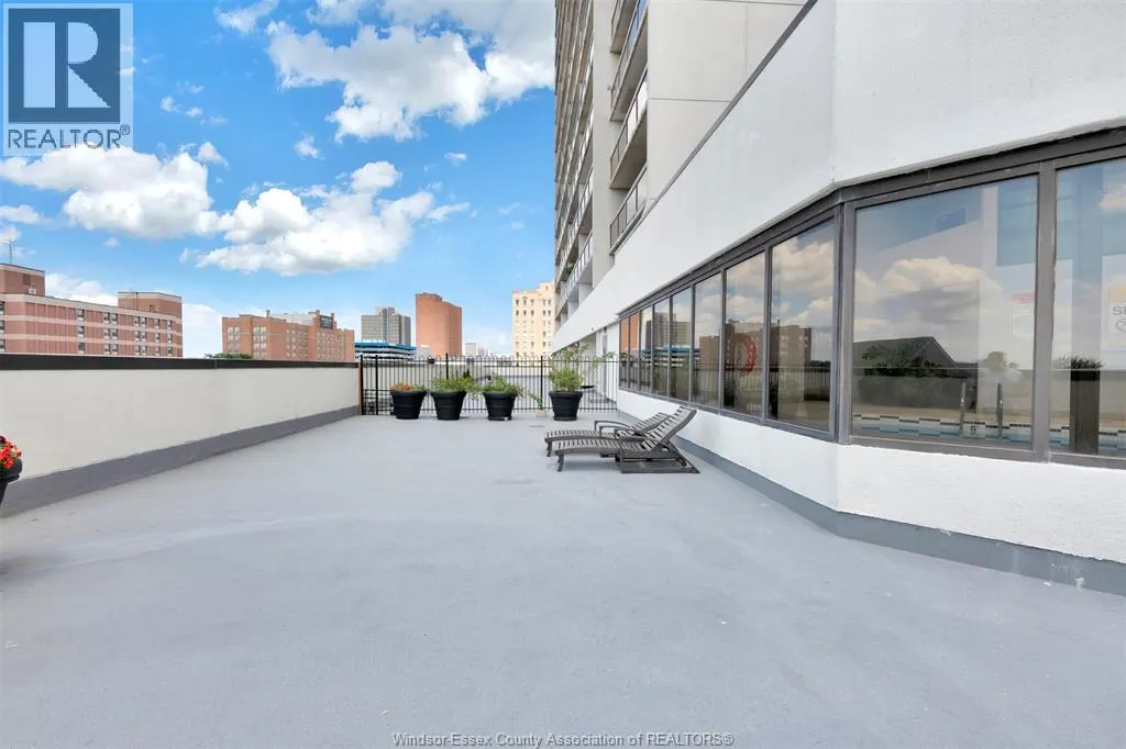 150 PARK STREET West Unit# 913