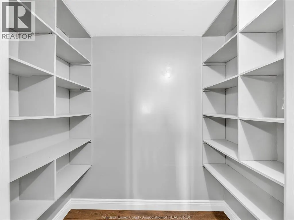 150 PARK STREET West Unit# 913