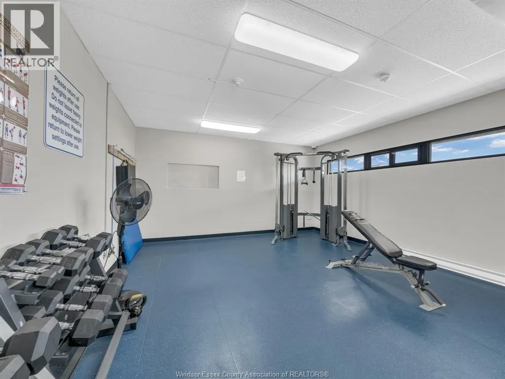 150 PARK STREET West Unit# 913