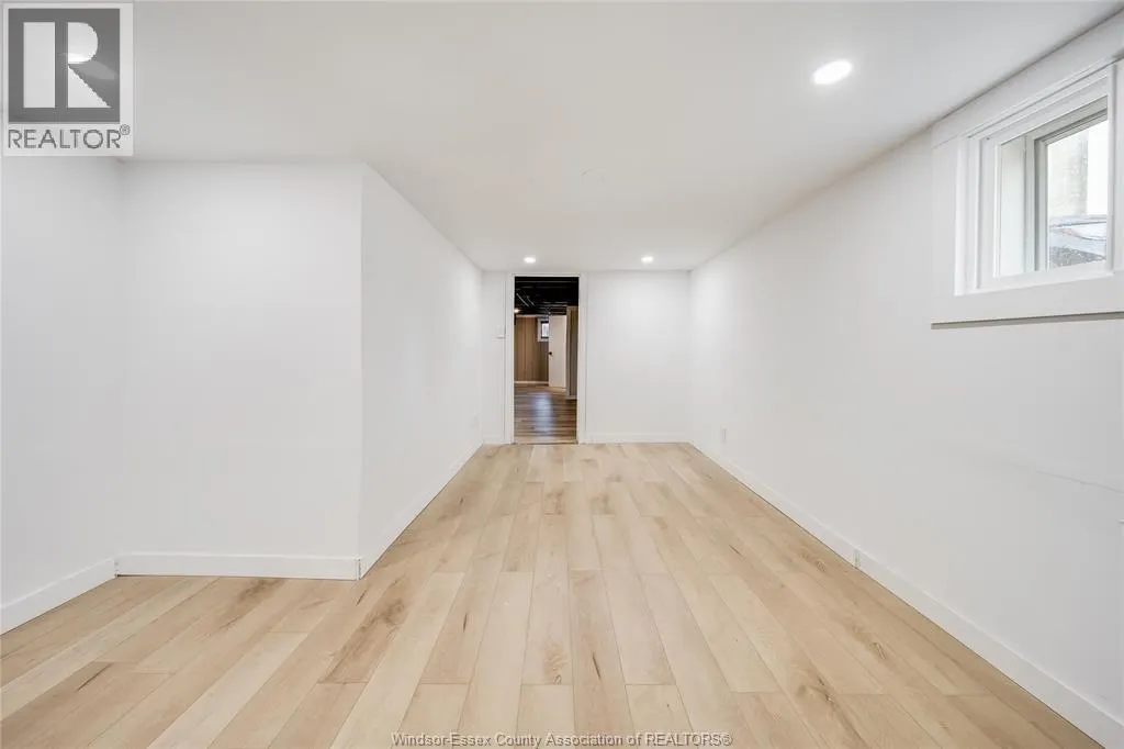 2241 WINDERMERE