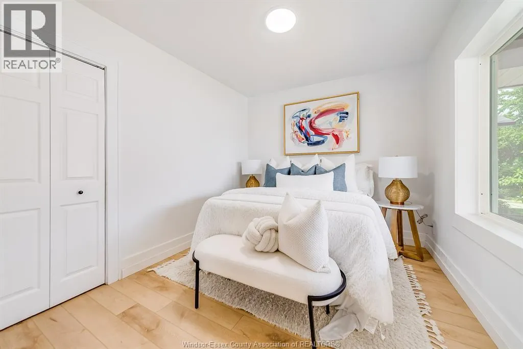 2241 WINDERMERE