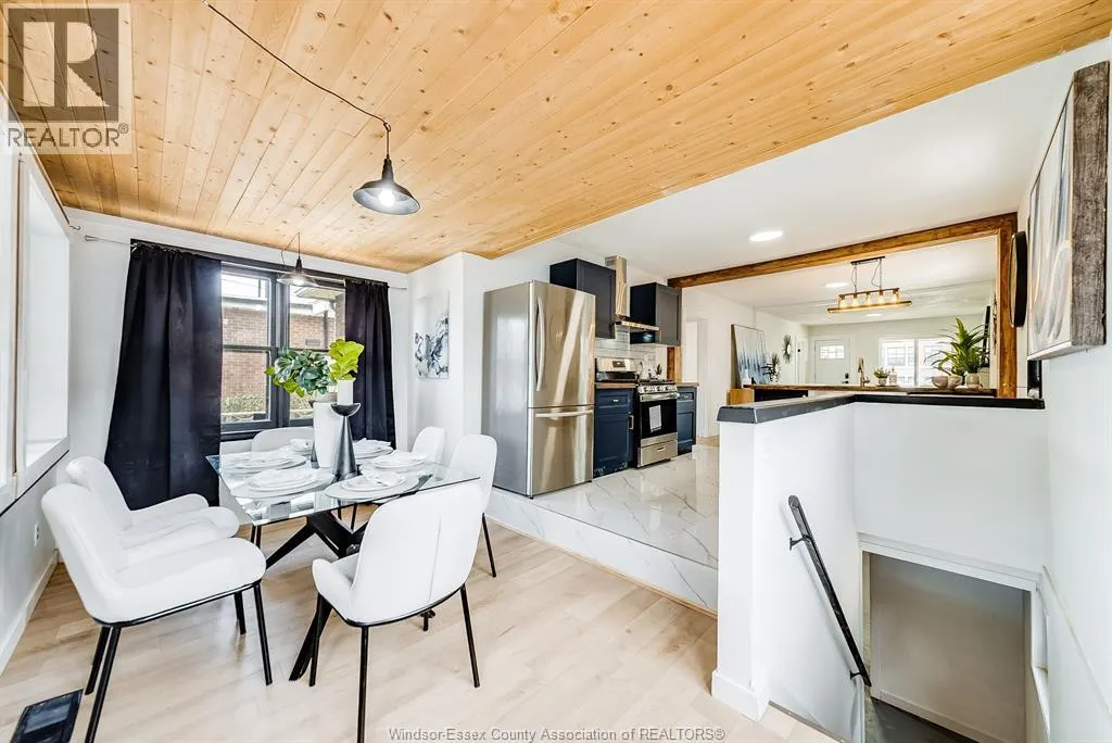 2241 WINDERMERE