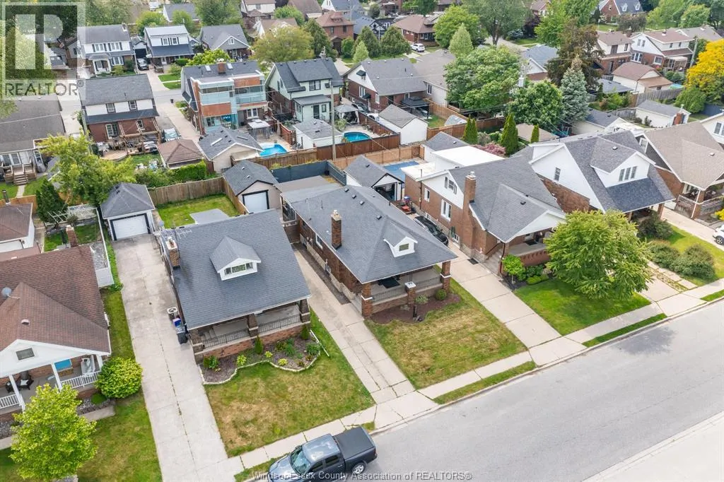 2241 WINDERMERE