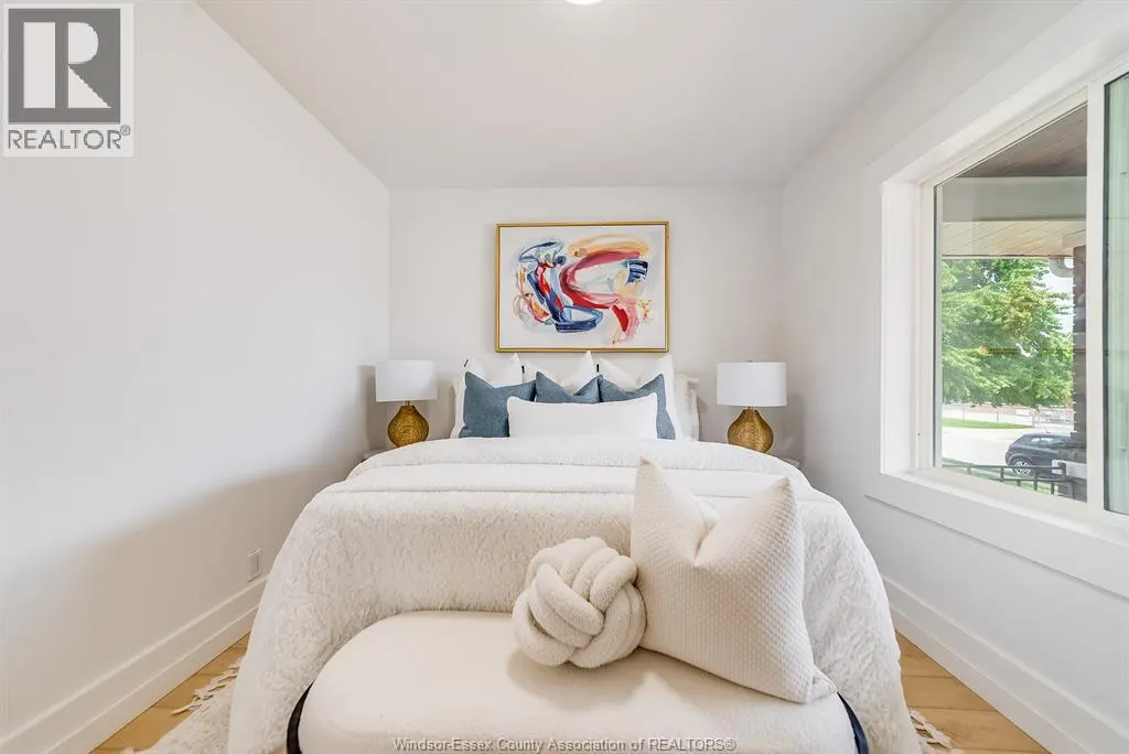 2241 WINDERMERE