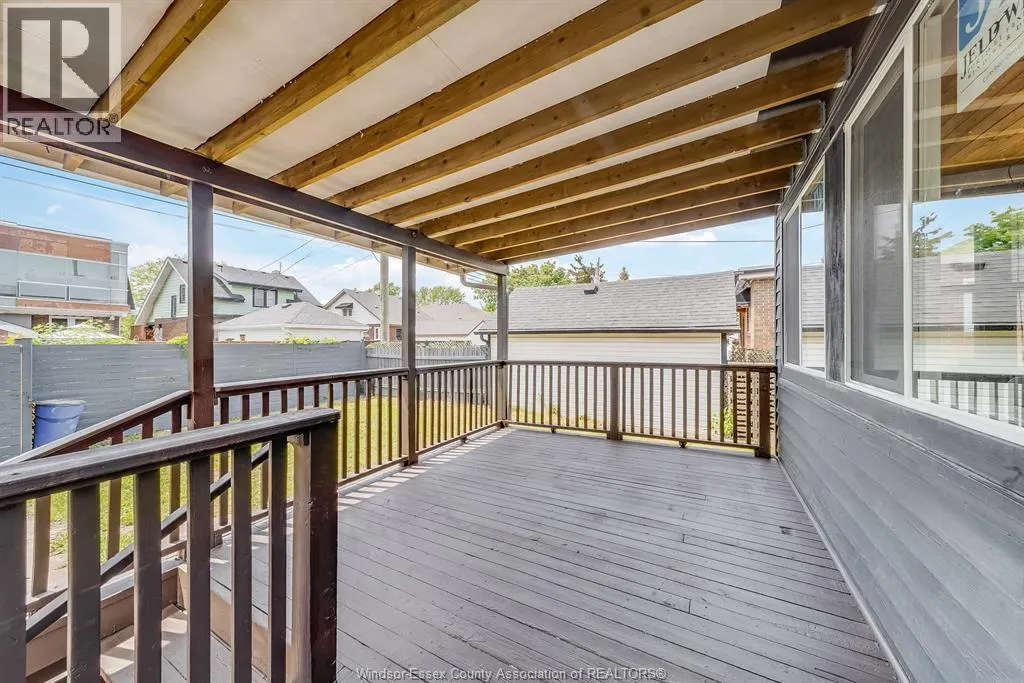 2241 WINDERMERE