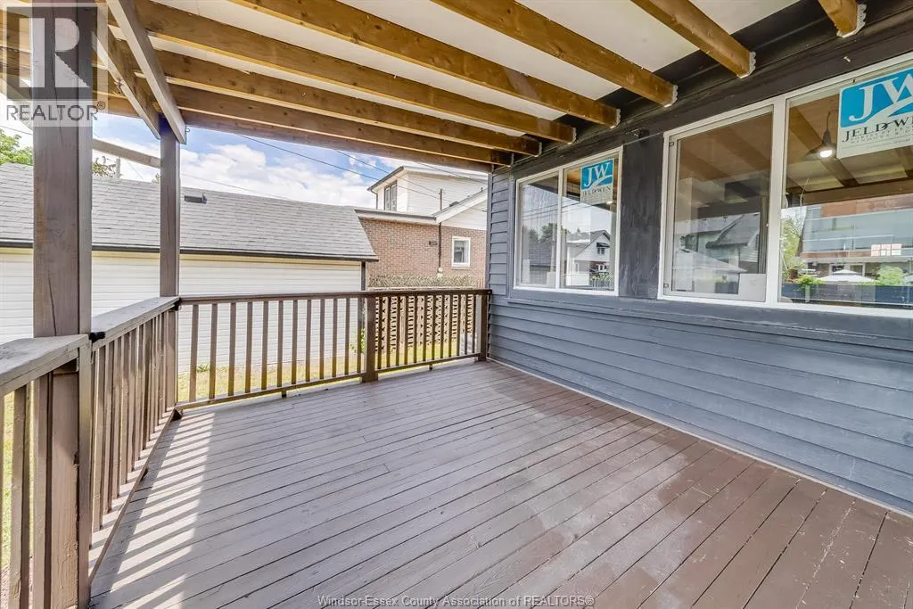 2241 WINDERMERE