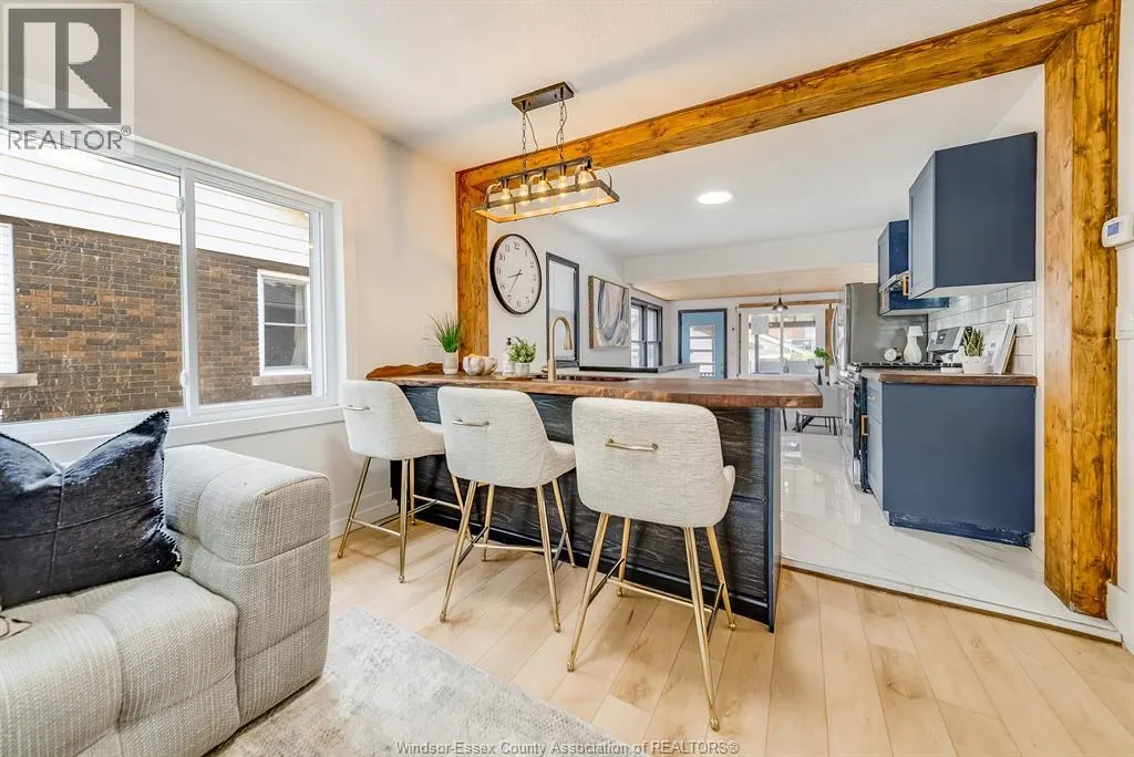 2241 WINDERMERE