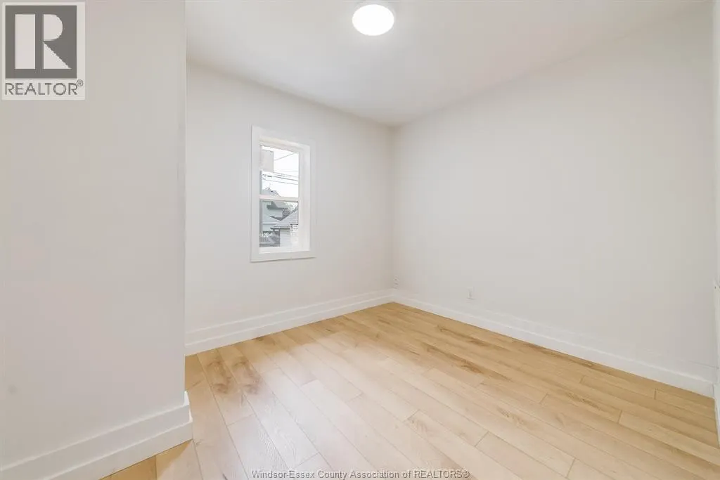 2241 WINDERMERE