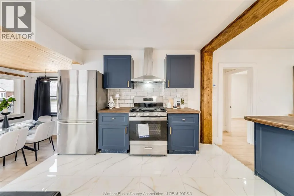 2241 WINDERMERE