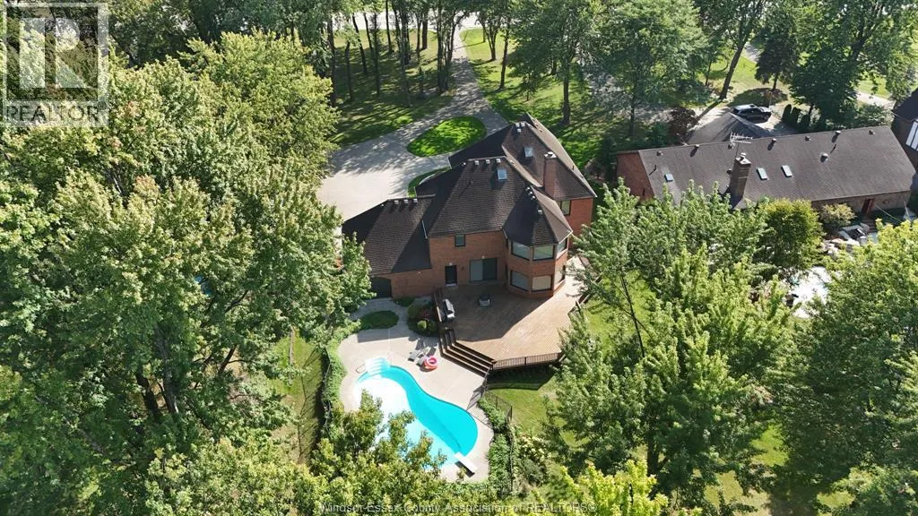 428 OLD TECUMSEH ROAD