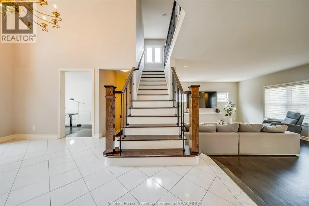428 OLD TECUMSEH ROAD