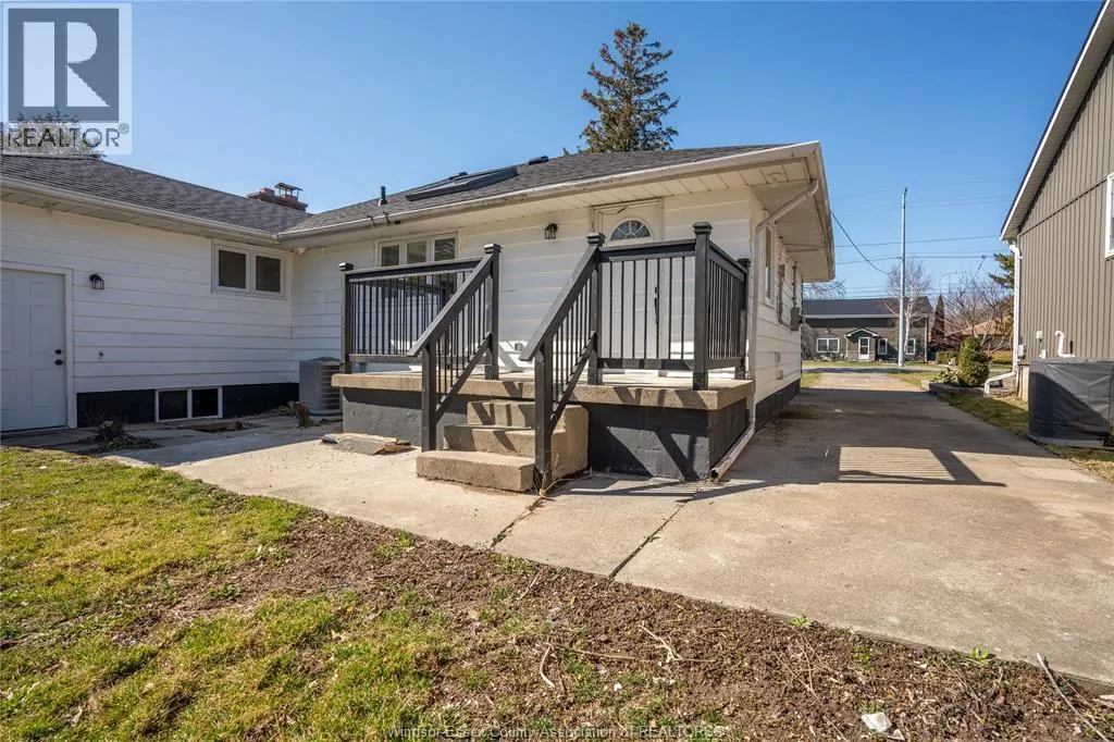 416 INDIAN CREEK ROAD West