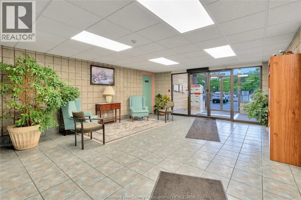 8335 WYANDOTTE STREET East Unit# 505