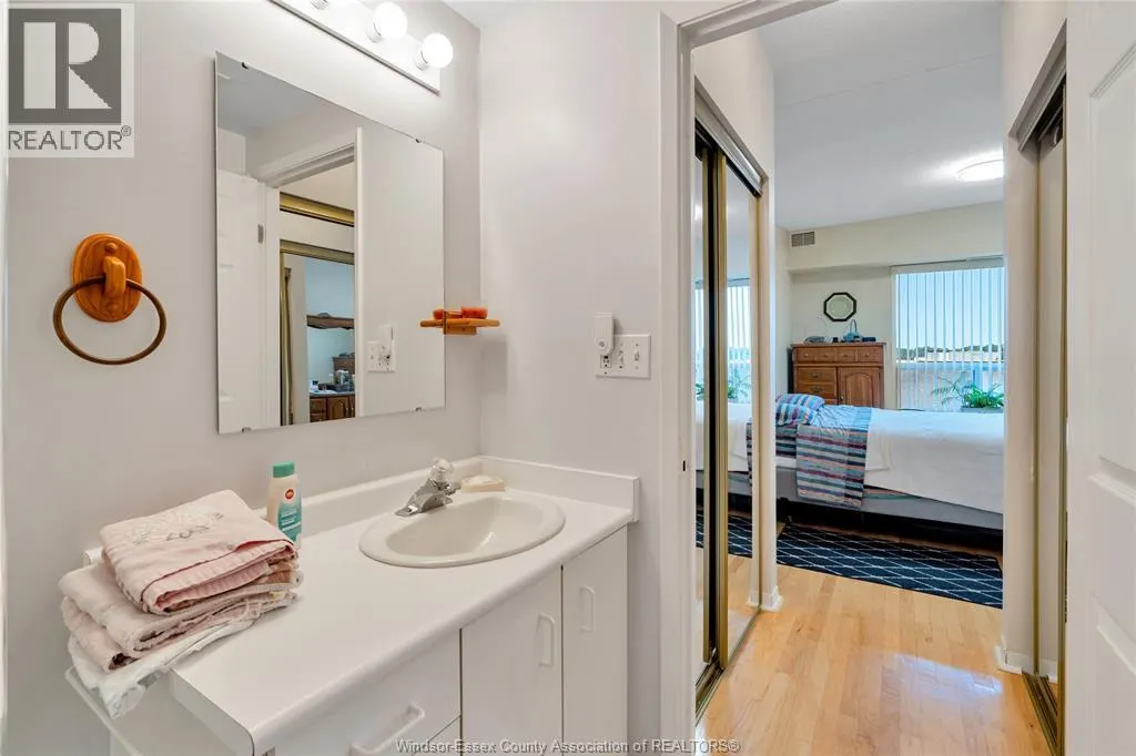 8335 WYANDOTTE STREET East Unit# 505