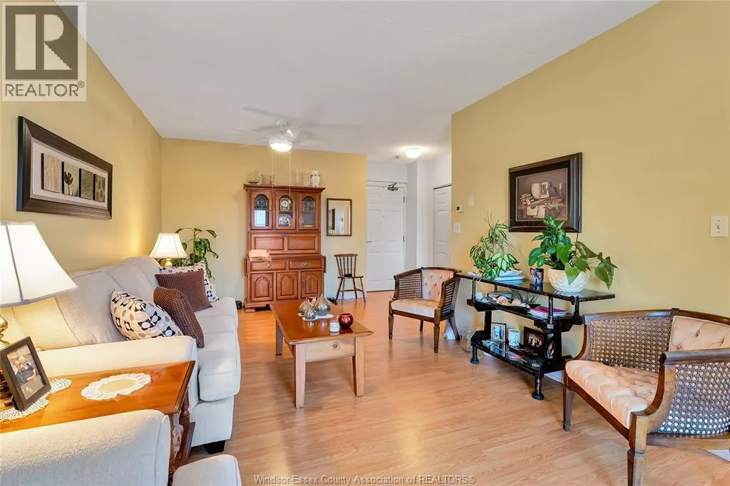 8335 WYANDOTTE STREET East Unit# 505
