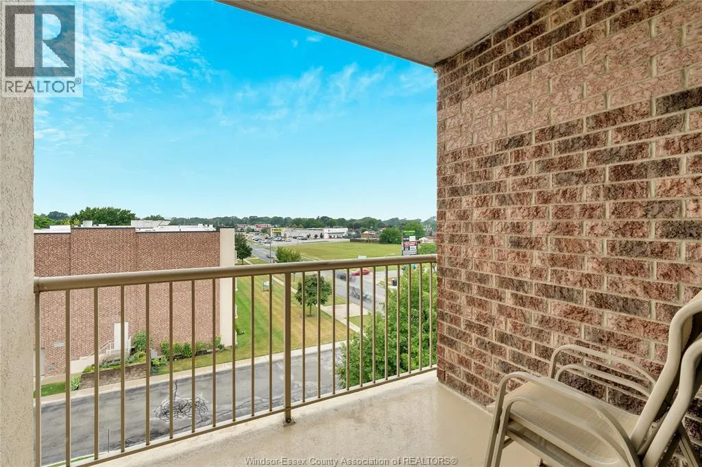 8335 WYANDOTTE STREET East Unit# 505