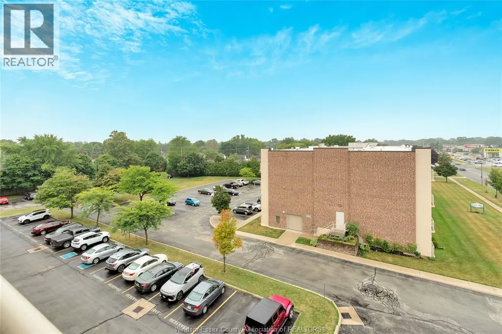 8335 WYANDOTTE STREET East Unit# 505