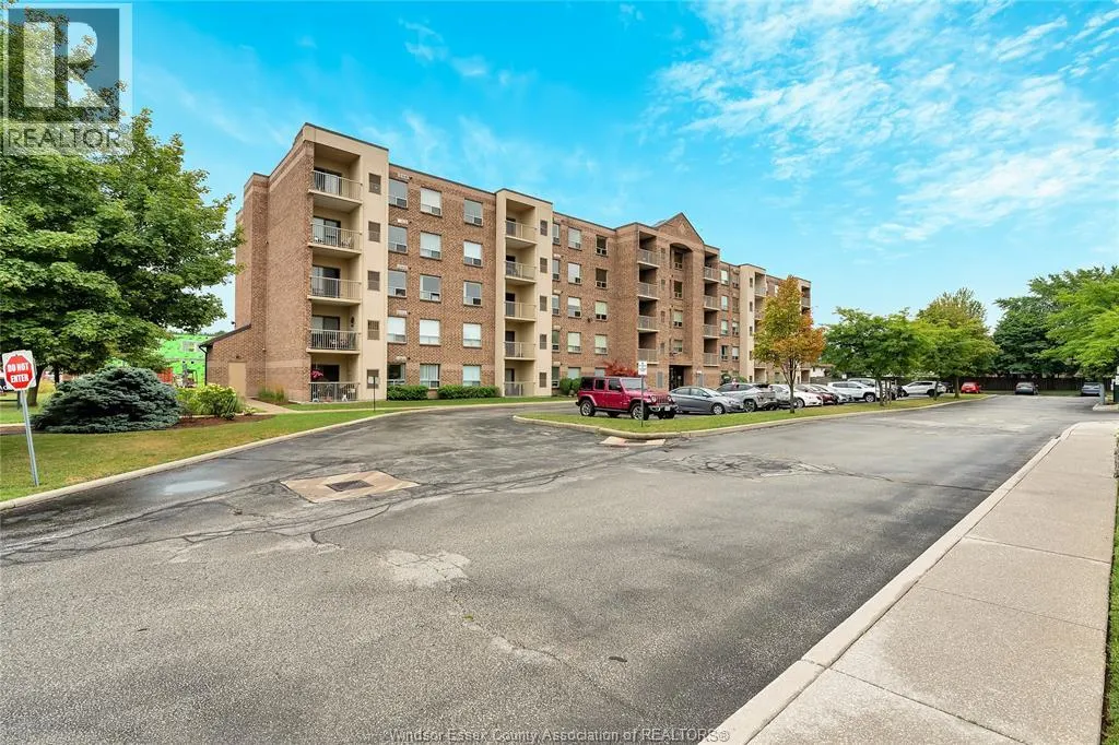 8335 WYANDOTTE STREET East Unit# 505
