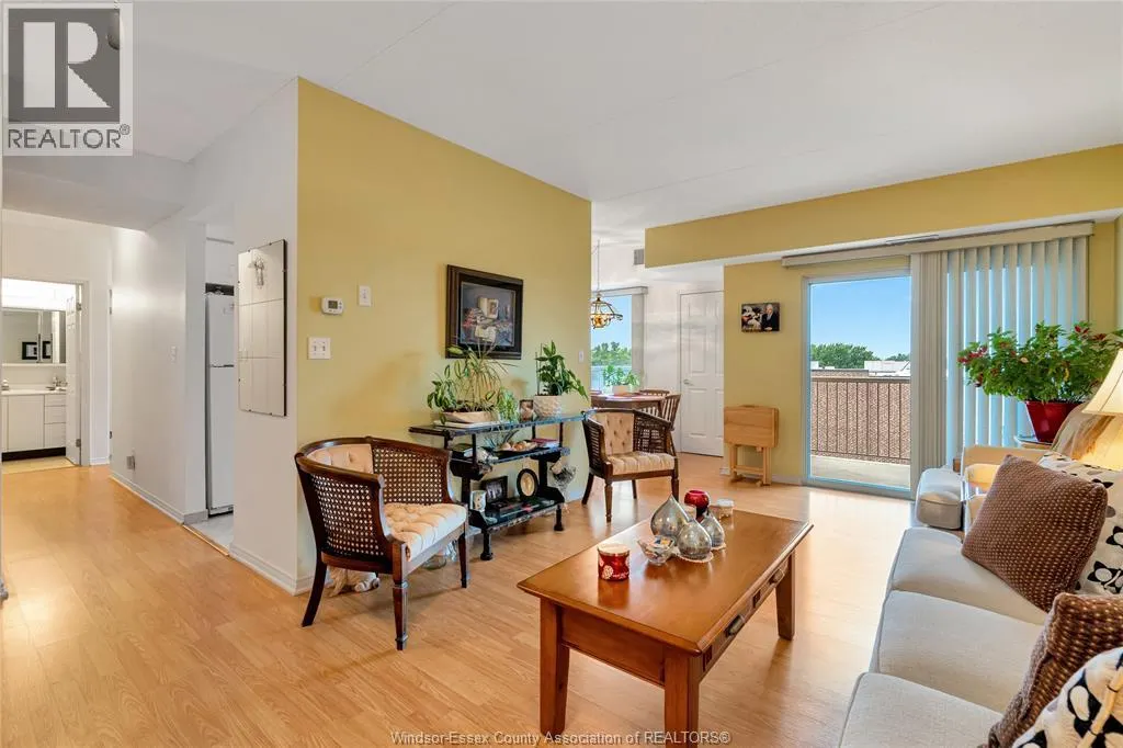 8335 WYANDOTTE STREET East Unit# 505