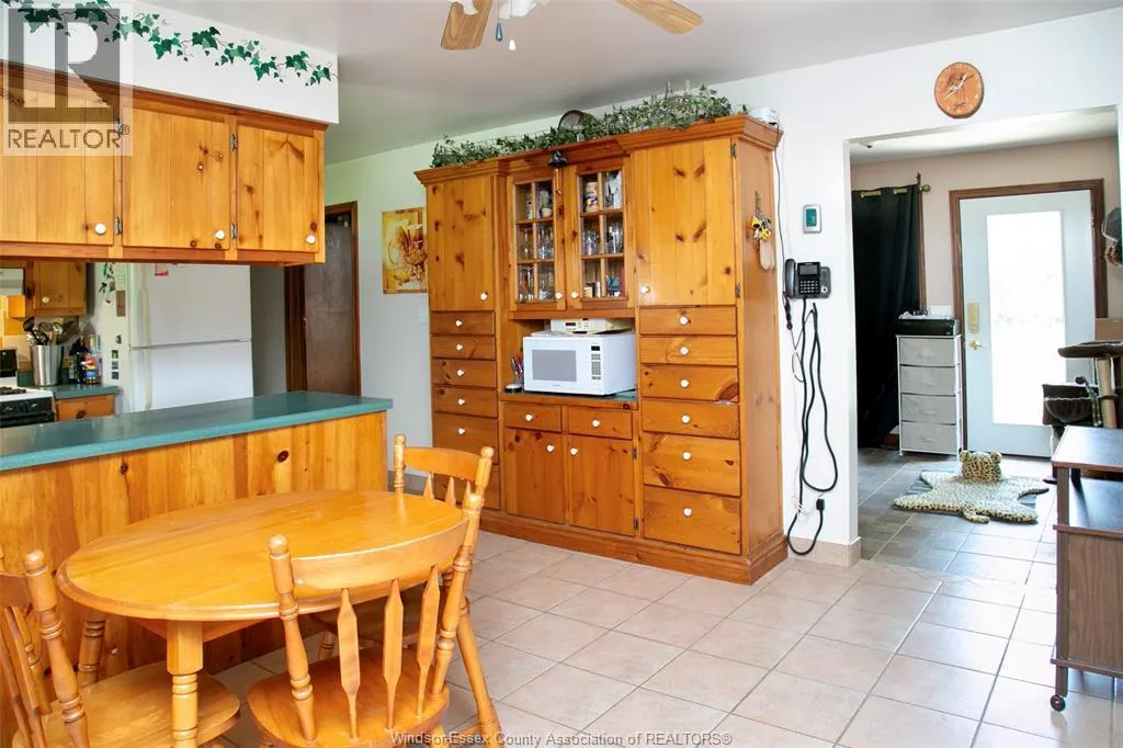 2719 Lakeshore Road 229