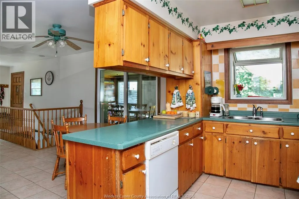 2719 Lakeshore Road 229