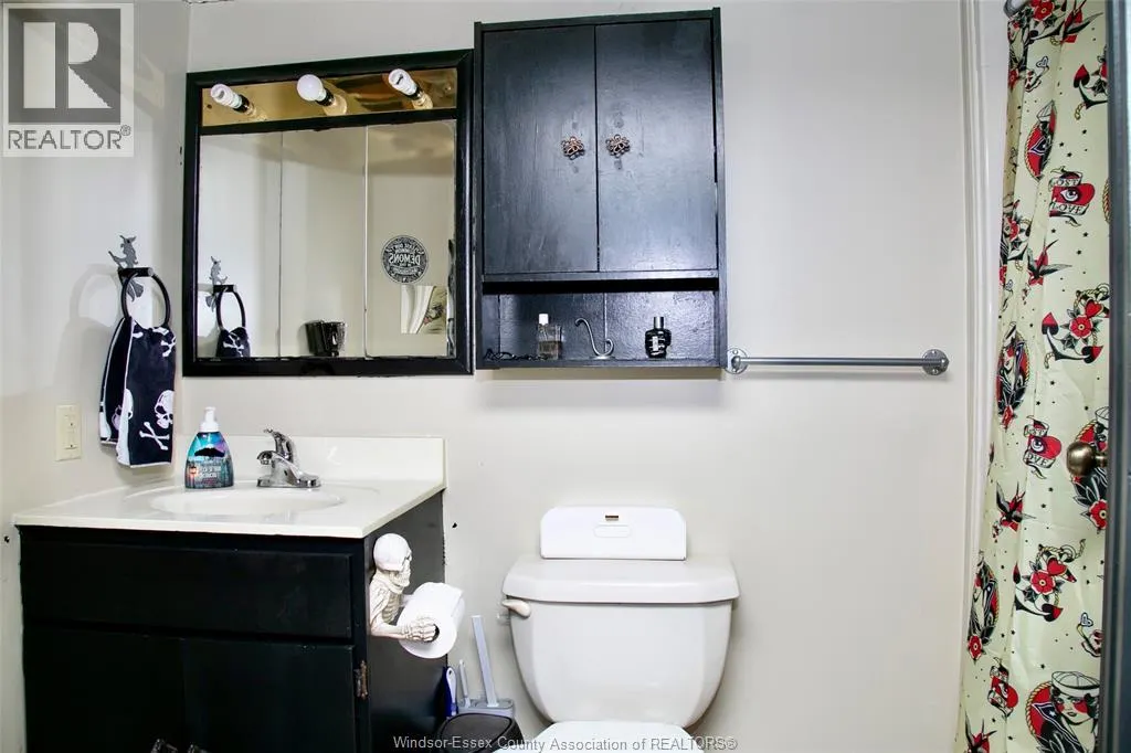 2719 Lakeshore Road 229
