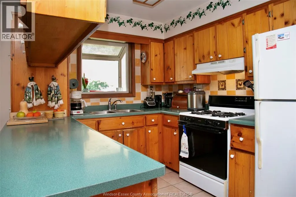 2719 Lakeshore Road 229