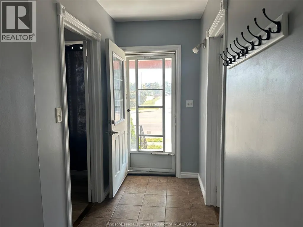 1695 Howard Unit# Main & basement