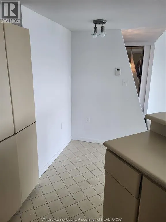 380 PELISSIER Unit# 1302