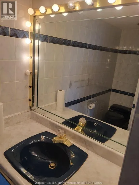 380 PELISSIER Unit# 1302